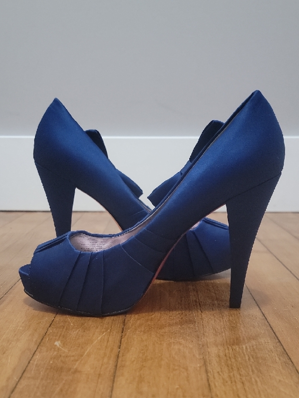 Paris Hilton Royal Blue Peep-Toe Bow Heels Sz 7.5 - Picture 9 of 9